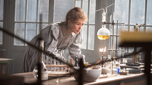 Szenenbild Marie Curie - Elemente des Lebens